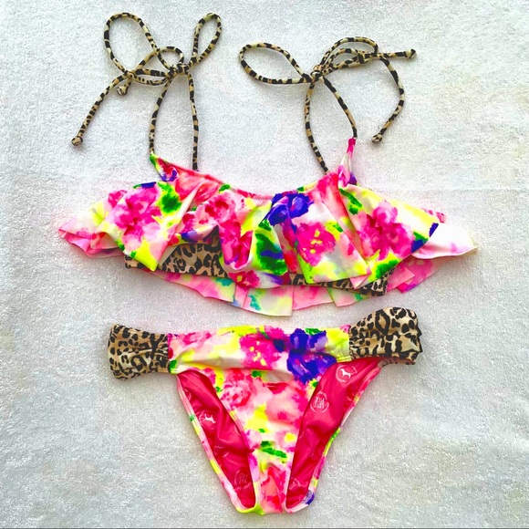 💥SALE💥 Victoria Secrets PINK Bikini! - Picture 1 of 3